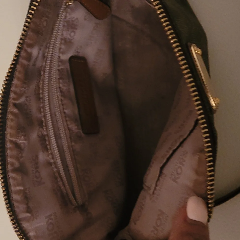 Purse - Picture 3 of 4